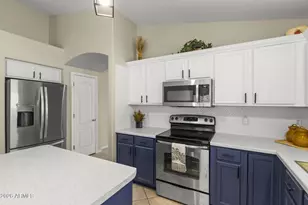 13159 W Port Royale Ln, Surprise, AZ 85379 - Photo 20
