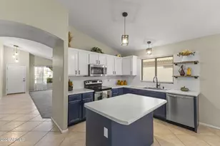 13159 W Port Royale Ln, Surprise, AZ 85379 - Photo 16
