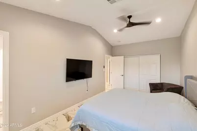1826 W Oraibi Drive, Phoenix, AZ 85027 - Photo 18