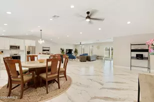 1826 W Oraibi Dr, Phoenix, AZ 85027 - Photo 12