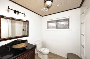 8176 E Del Barquero Dr, Scottsdale, AZ 85258 - Photo 24
