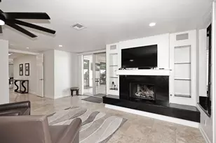 8176 E Del Barquero Dr, Scottsdale, AZ 85258 - Photo 14