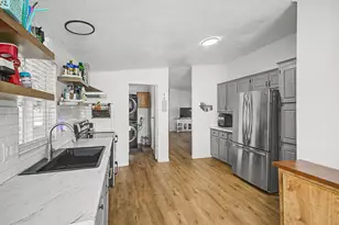8601 N 103rd Ave, Peoria, AZ 85345 - Photo 12