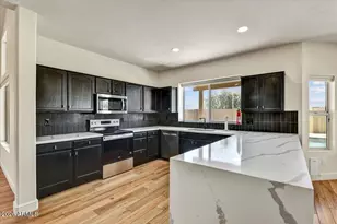 3845 E Windsong Dr, Phoenix, AZ 85048 - Photo 12