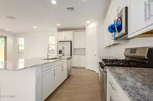 132 E Teakwood Dr, Chandler, AZ 85249 - Photo 12
