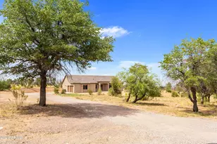 5329 E Hidden Oak Dr, Hereford, AZ 85615 - Photo 2