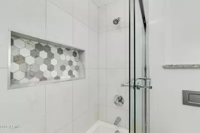 4081 E Campbell Avenue, Phoenix, AZ 85018 - Photo 18