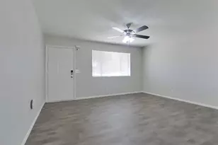 1626 W Pepper Pl, Mesa, AZ 85201 - Photo 4
