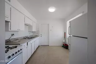 10226 N 15th Ave, Phoenix, AZ 85021 - Photo 18