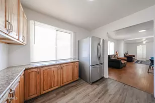 10226 N 15th Ave, Phoenix, AZ 85021 - Photo 6