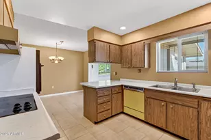 10413 W Roundelay Cir, Sun City, AZ 85351 - Photo 10