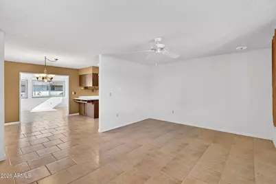 10413 W Roundelay Circle, Sun City, AZ 85351 - Photo 6