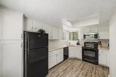 6885 E Cochise Road #Apt 229, Paradise Valley, AZ 85253 - Photo 10
