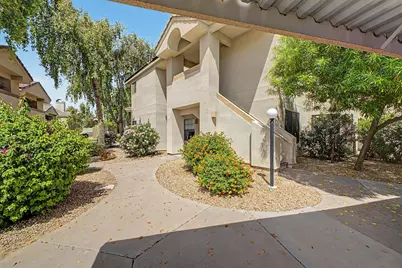 6885 E Cochise Road #Apt 229, Paradise Valley, AZ 85253 - Photo 2
