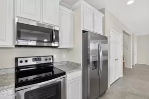 8857 N 101st Dr, Peoria, AZ 85345 - Photo 10