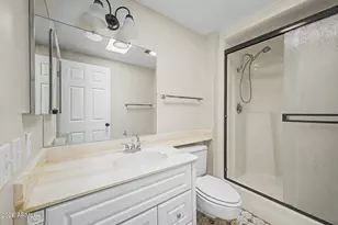 10129 W Pine Springs Dr, Sun City, AZ 85373 - Photo 12