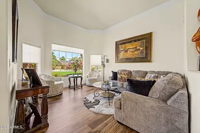 4637 W Misty Willow Lane, Glendale, AZ 85310 - Photo 10