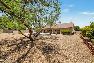 4637 W Misty Willow Lane, Glendale, AZ 85310 - Photo 38