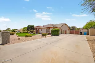 4637 W Misty Willow Ln, Glendale, AZ 85310 - Photo 42