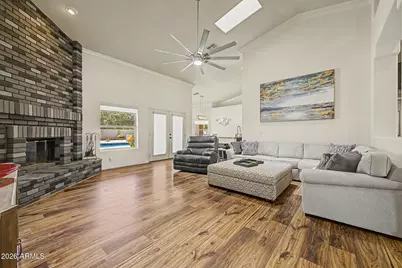 4637 W Misty Willow Lane, Glendale, AZ 85310 - Photo 14