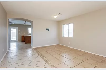 6249 W Encinas Lane, Phoenix, AZ 85043 - Photo 10