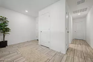 5830 S 23rd Dr, Phoenix, AZ 85041 - Photo 6