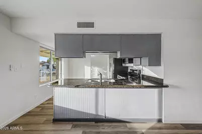 7809 W Monterey Way, Phoenix, AZ 85033 - Photo 16