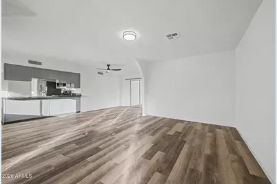7809 W Monterey Way, Phoenix, AZ 85033 - Photo 10