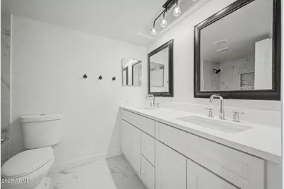 7809 W Monterey Way, Phoenix, AZ 85033 - Photo 4