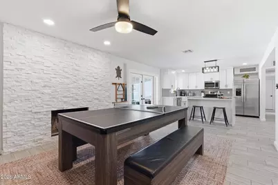 8330 E Monte Vista Road, Scottsdale, AZ 85257 - Photo 6