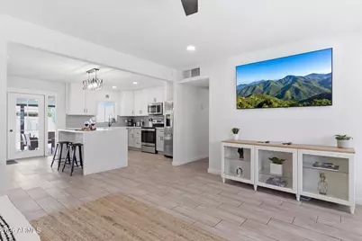 8330 E Monte Vista Road, Scottsdale, AZ 85257 - Photo 1