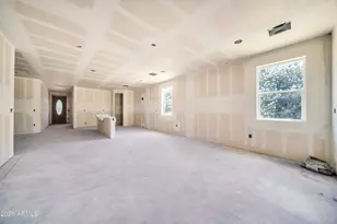 909 W Tamarisk St, Phoenix, AZ 85041 - Photo 14