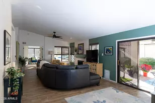 8629 W Maui Ln, Peoria, AZ 85381 - Photo 12