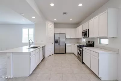 16554 W Questa Drive, Surprise, AZ 85387 - Photo 8