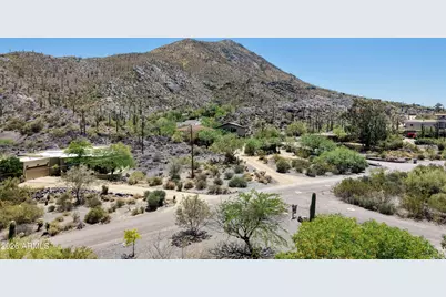 6056 E Dolomora Place, Cave Creek, AZ 85331 - Photo 12