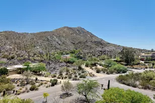 6056 E Dolomora Pl, Cave Creek, AZ 85331 - Photo 12