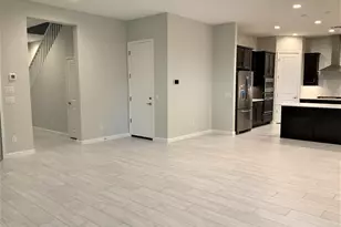 6519 E Villa Maria Dr, Phoenix, AZ 85054 - Photo 2