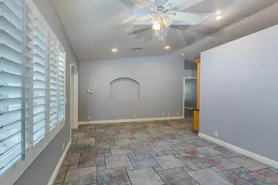 526 E Flynn Lane, Phoenix, AZ 85012 - Photo 32