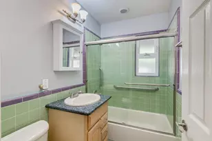 526 E Flynn Ln, Phoenix, AZ 85012 - Photo 16