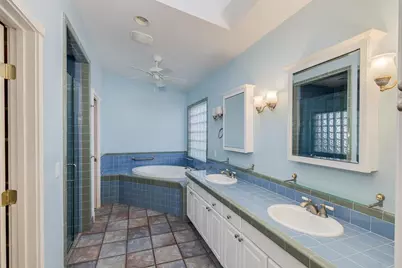 526 E Flynn Lane, Phoenix, AZ 85012 - Photo 20