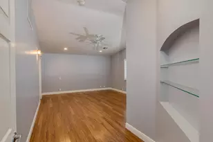 526 E Flynn Ln, Phoenix, AZ 85012 - Photo 18