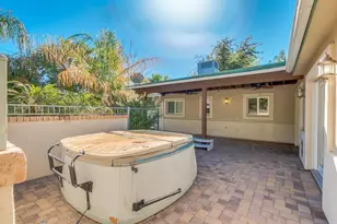 526 E Flynn Ln, Phoenix, AZ 85012 - Photo 30