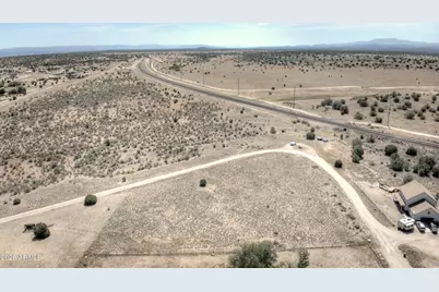 24660 N Rj Way #6, Paulden, AZ 86334 - Photo 12
