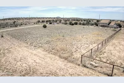 24660 N Rj Way #6, Paulden, AZ 86334 - Photo 4