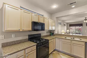 15842 W Lahlum Ln, Surprise, AZ 85374 - Photo 14