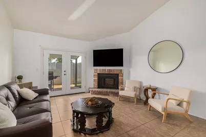 302 N Sycamore #16, Mesa, AZ 85201 - Photo 2