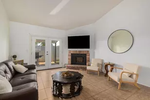 302 N Sycamore, Mesa, AZ 85201 - Photo 2