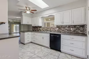 10847 N 108th Dr, Sun City, AZ 85351 - Photo 6