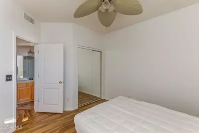 9151 W Greenway Road #Unit 252, Peoria, AZ 85381 - Photo 16