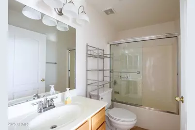 9151 W Greenway Road #Unit 252, Peoria, AZ 85381 - Photo 14